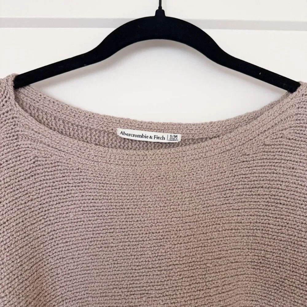 Abercrombie sweater - Picture 2 of 3